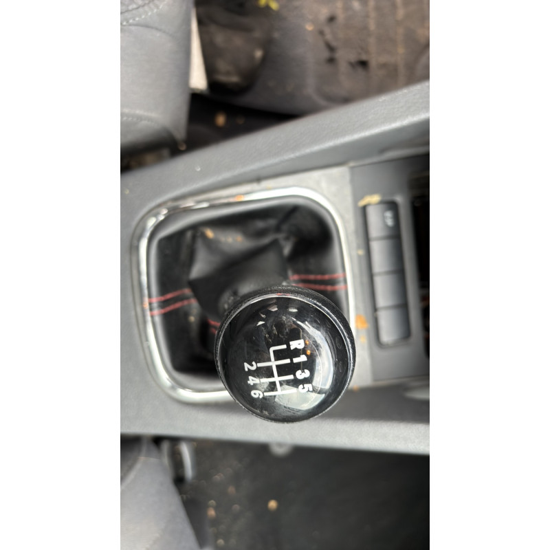 Poignee porte arriere gauche VOLKSWAGEN GOLF 5 Photo n°9