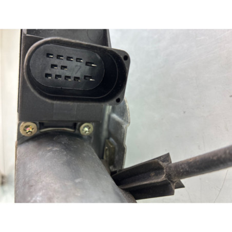 Leve vitre electrique avant droit VOLKSWAGEN POLO 3