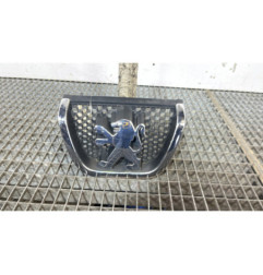 Sigle de calandre PEUGEOT 607 Photo n°1