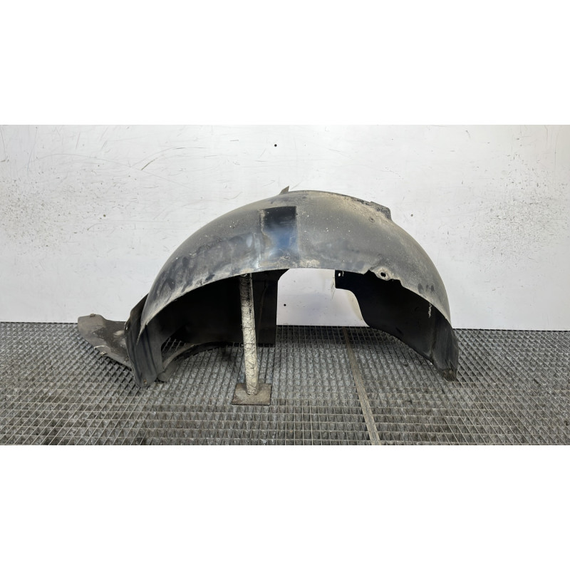 Pare boue avant gauche VOLKSWAGEN PASSAT 5 Photo n°4