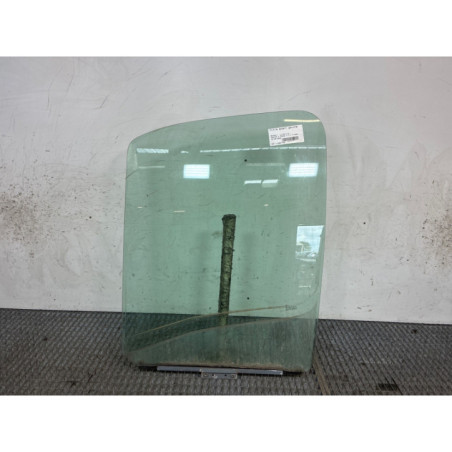 Vitre avant gauche RENAULT MASTER 2