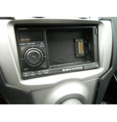 Vitre avant droit TOYOTA YARIS 2