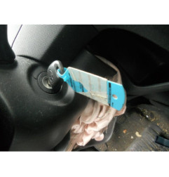 Vitre avant droit TOYOTA YARIS 2