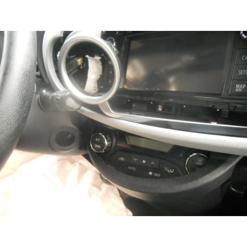 Vitre arriere droit TOYOTA YARIS 3 Photo n°7