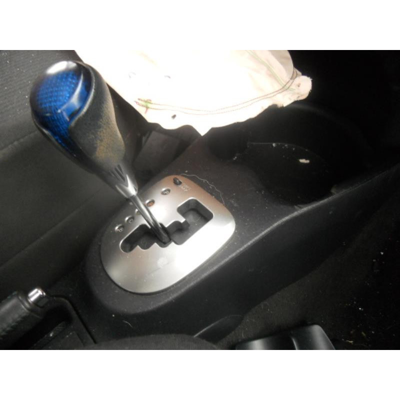 Vitre arriere droit TOYOTA YARIS 3 Photo n°8