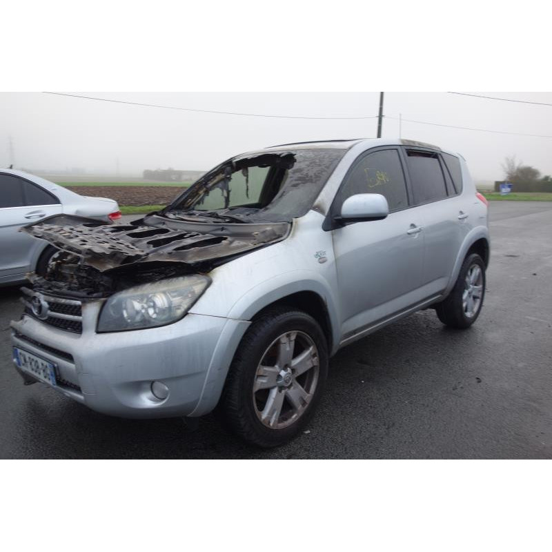 Vitre arriere droit TOYOTA RAV4 3 Photo n°1