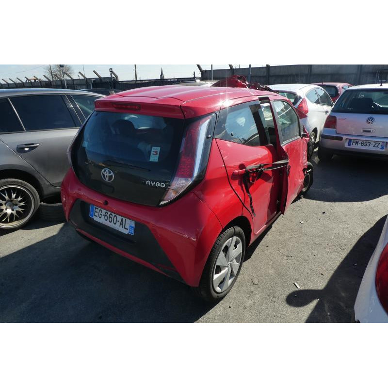 Vitre arriere droit TOYOTA AYGO 2 Photo n°7