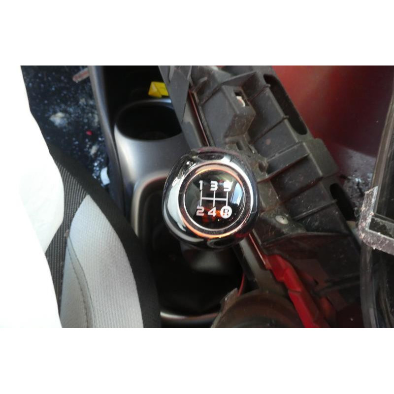 Vitre arriere droit TOYOTA AYGO 2 Photo n°11