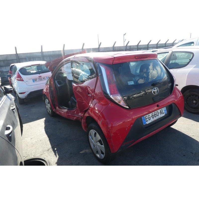 Vitre arriere droit TOYOTA AYGO 2 Photo n°12