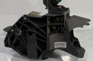 Pedale d'embrayage RENAULT TRAFIC 3