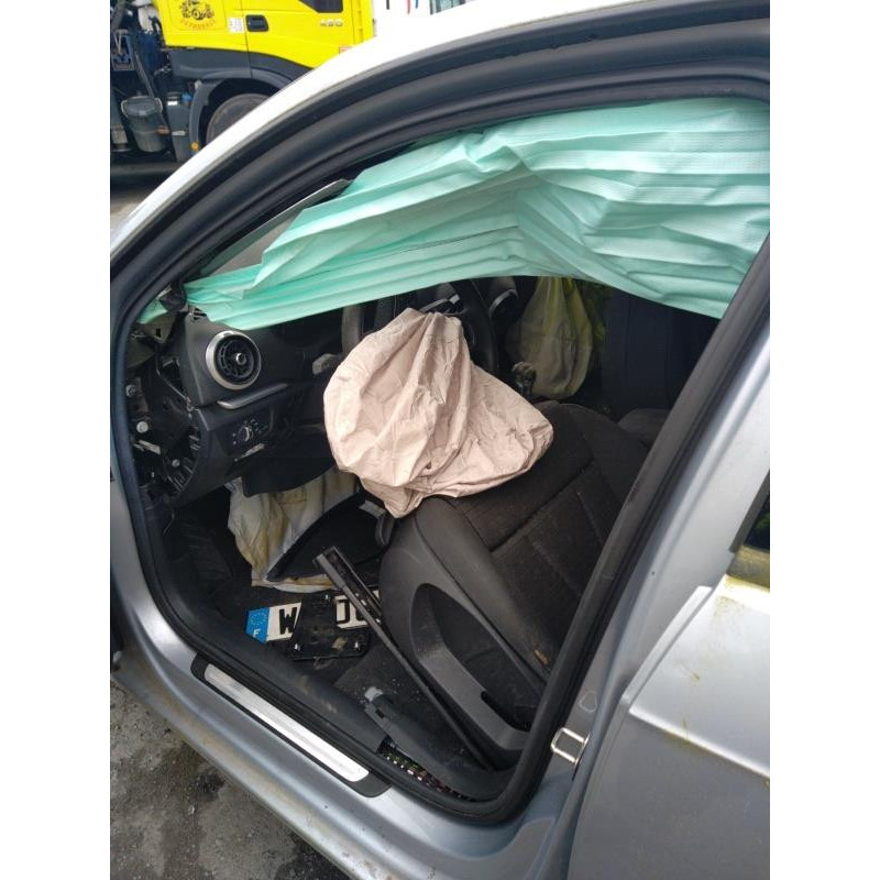 Poignee interieur arriere gauche AUDI A3 3 Photo n°12