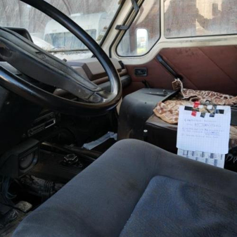 Serrure avant droit RENAULT B70 Photo n°8