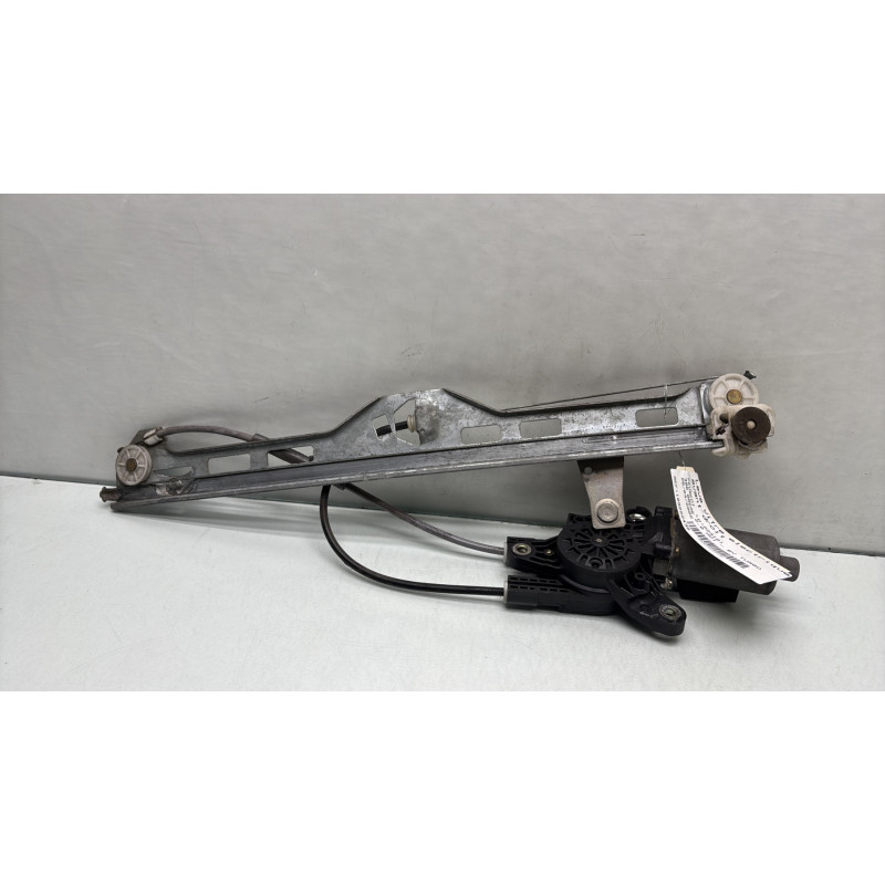Leve vitre electrique avant droit PEUGEOT 306 Photo n°1