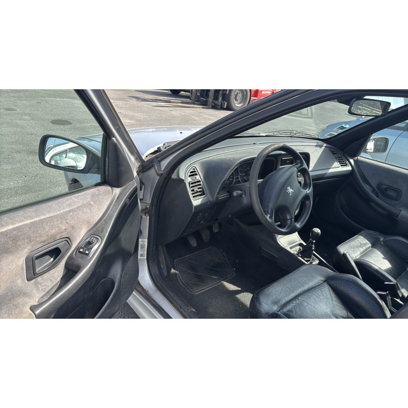 Leve vitre electrique avant droit PEUGEOT 306 Photo n°14