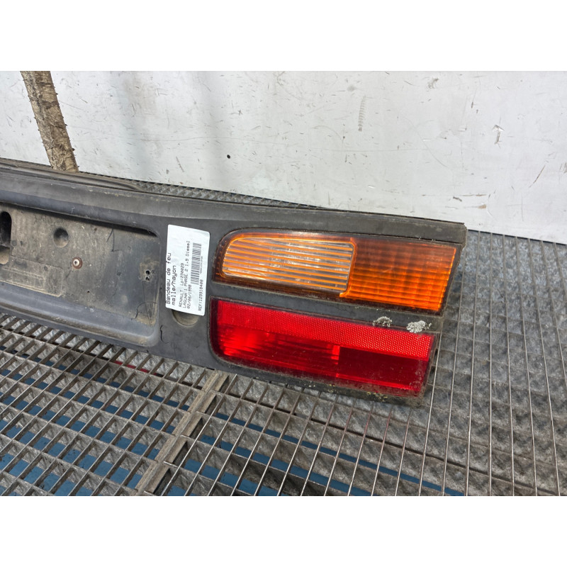 Bandeau de feu malle/hayon RENAULT LAGUNA 1 Photo n°1
