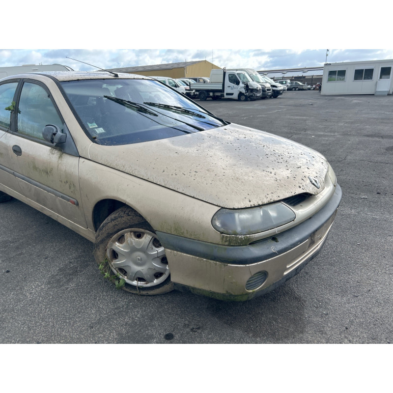 Bandeau de feu malle/hayon RENAULT LAGUNA 1 Photo n°5