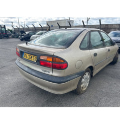 Bandeau de feu malle/hayon RENAULT LAGUNA 1