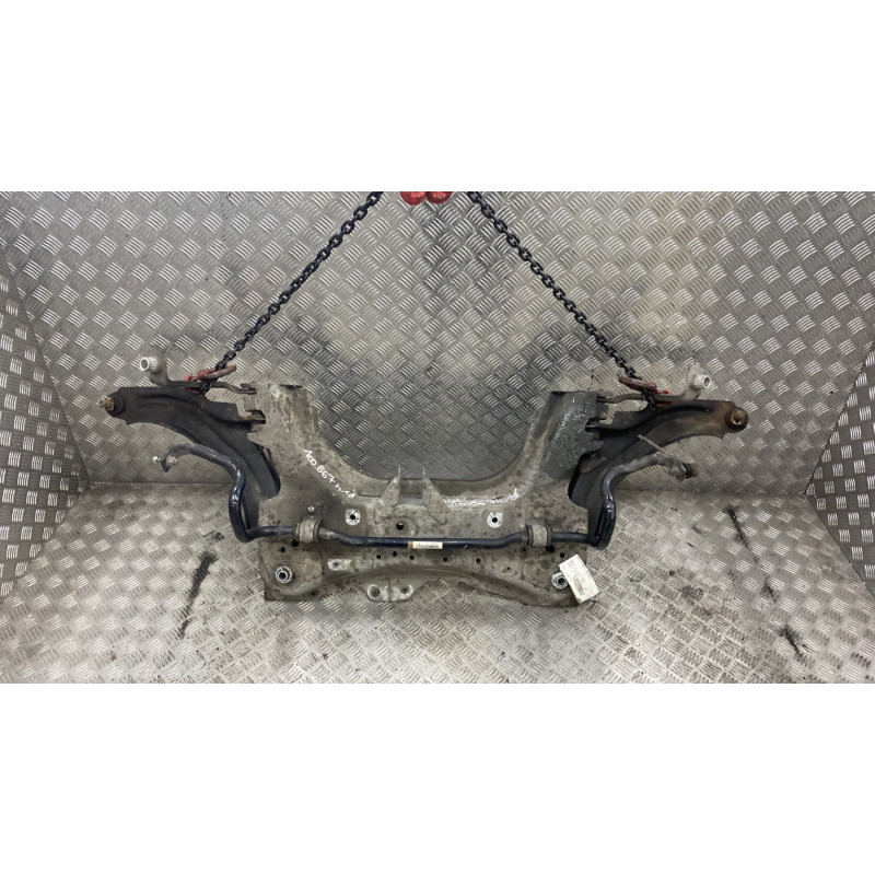 Berceau avant RENAULT CLIO 4 Photo n°1