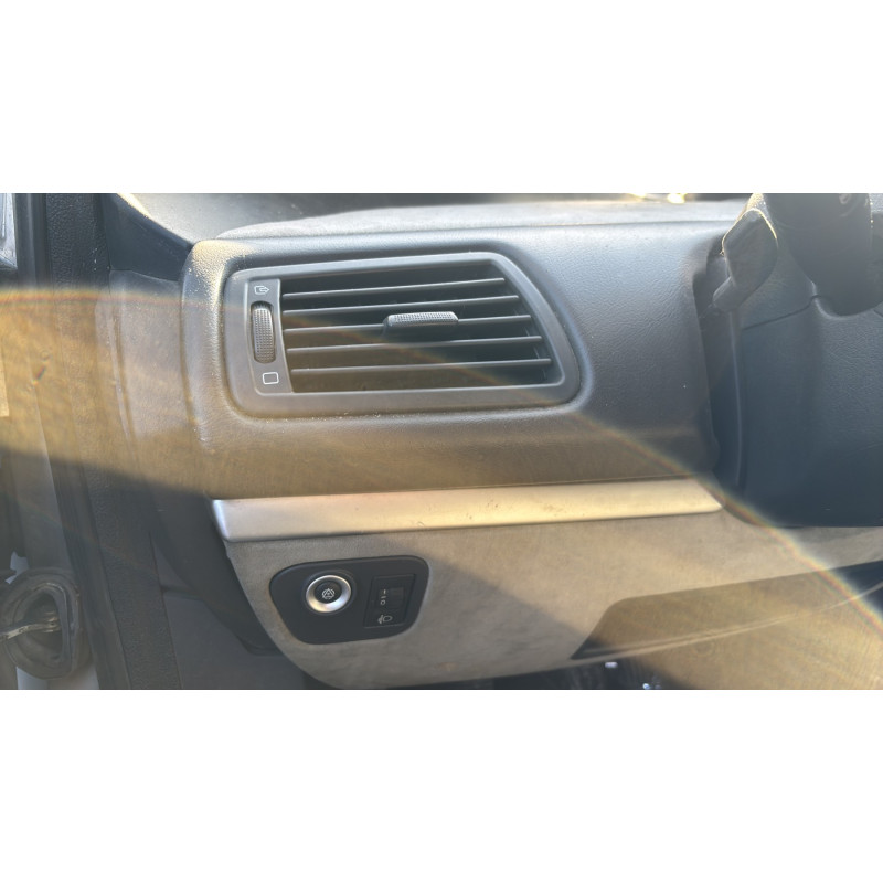 Pare boue avant gauche PEUGEOT 807 Photo n°20