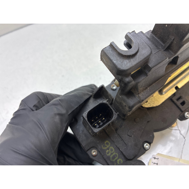 Serrure arriere droit CHEVROLET CAPTIVA Photo n°1