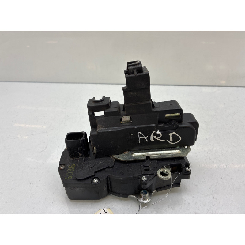 Serrure arriere droit CHEVROLET CAPTIVA Photo n°3