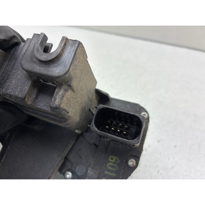 Serrure avant gauche CHEVROLET CAPTIVA Photo n°4