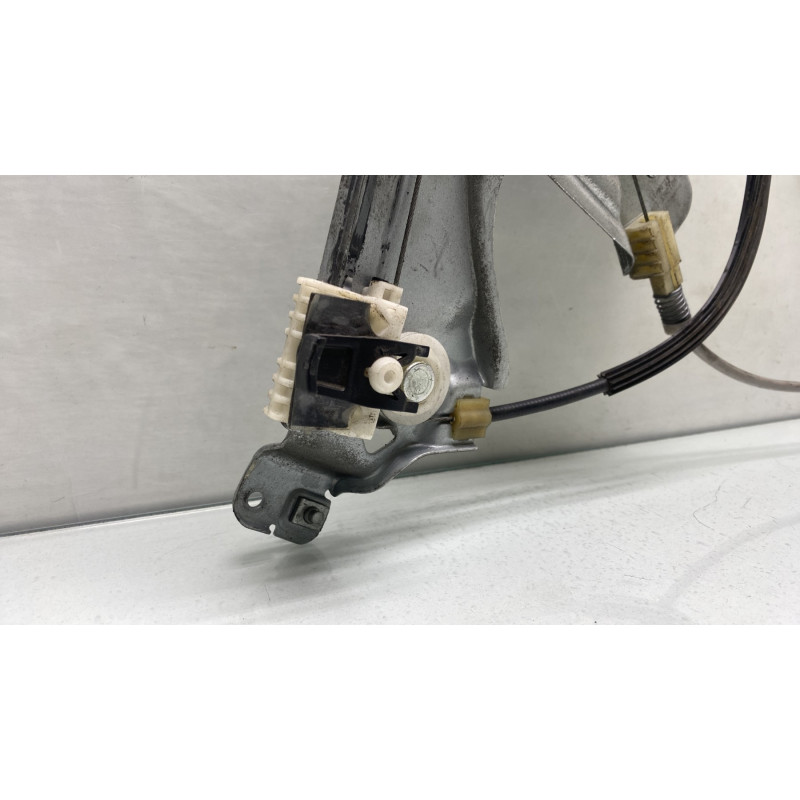 Leve vitre electrique avant droit RENAULT CLIO 3 Photo n°2