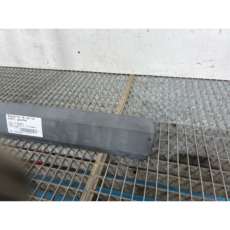 Baguette de porte avant gauche FIAT DOBLO 1 Photo n°4