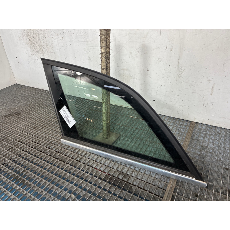 Custode arriere gauche MERCEDES CLASSE C 204 Photo n°1