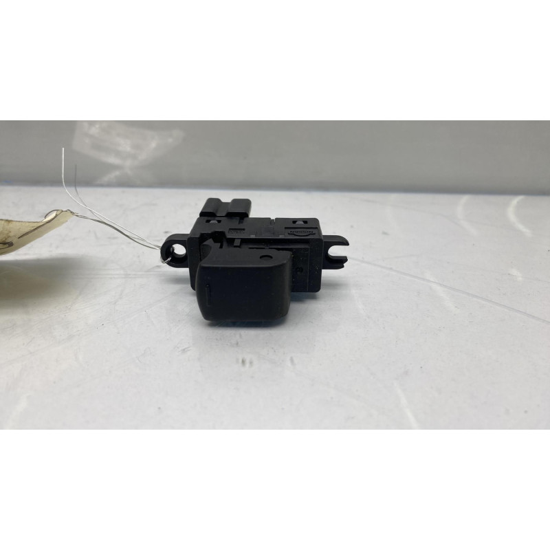 Interrupteur de leve vitre arriere gauche NISSAN QASHQAI 1 Photo n°4