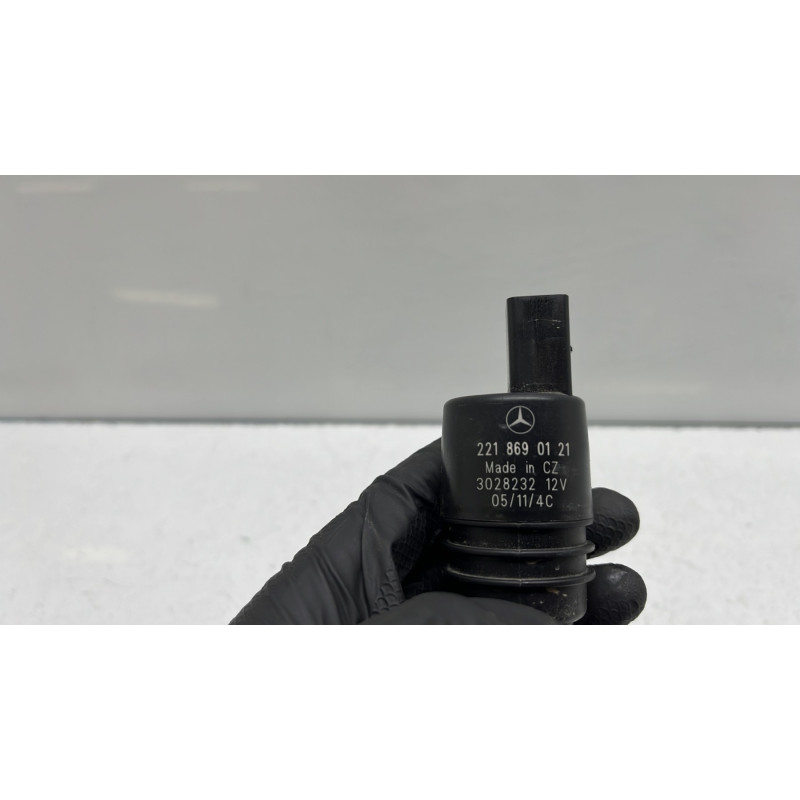 Pompe lave glace avant MERCEDES CLASSE C 204 Photo n°4