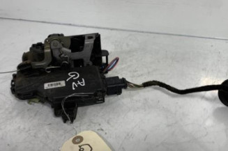 Serrure avant gauche VOLKSWAGEN GOLF 4