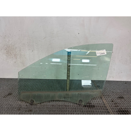 Vitre avant gauche RENAULT CLIO 3