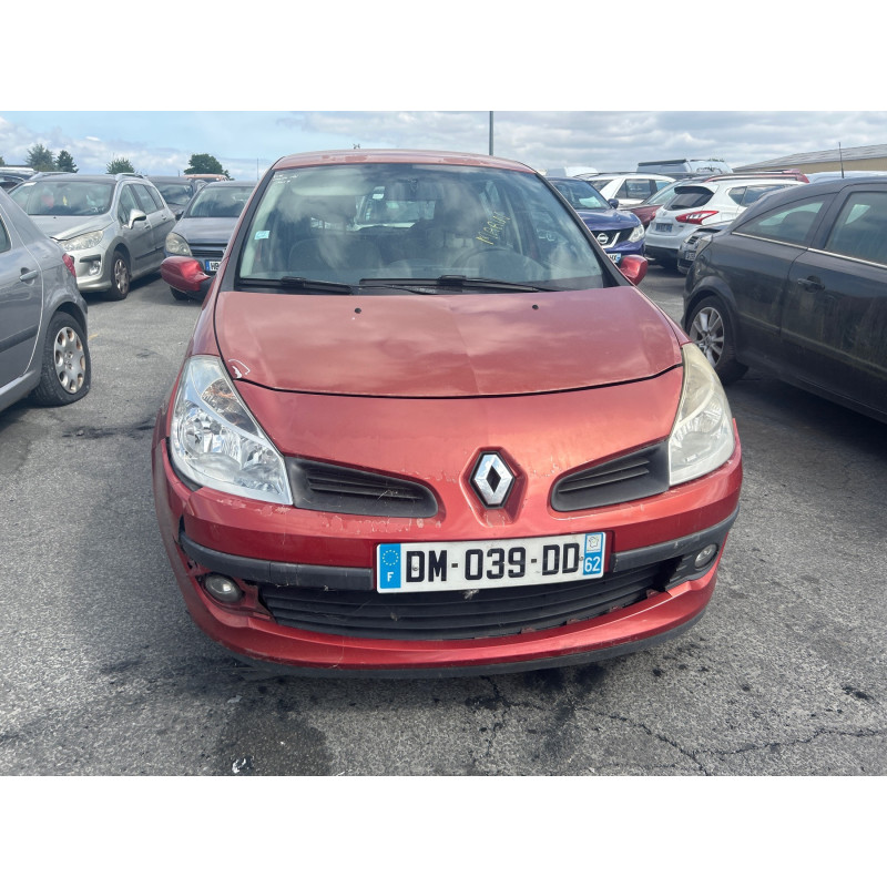 Vitre avant gauche RENAULT CLIO 3 Photo n°13