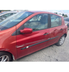 Vitre avant gauche RENAULT CLIO 3
