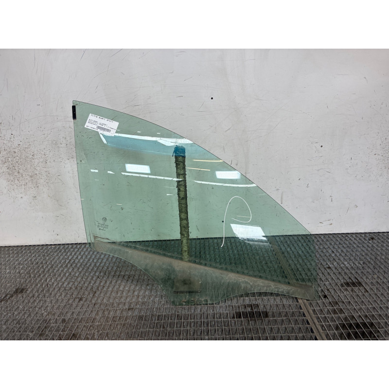 Vitre avant droit ALFA ROMEO GIULIETTA 2 Photo n°3