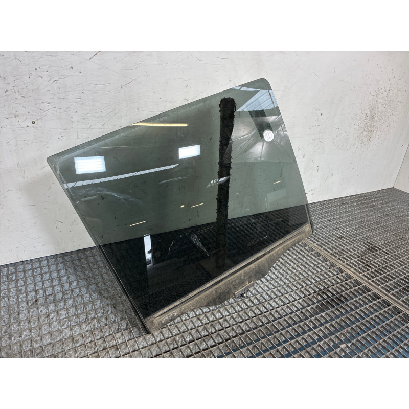 Vitre arriere droit HYUNDAI SANTA FE 2 Photo n°1