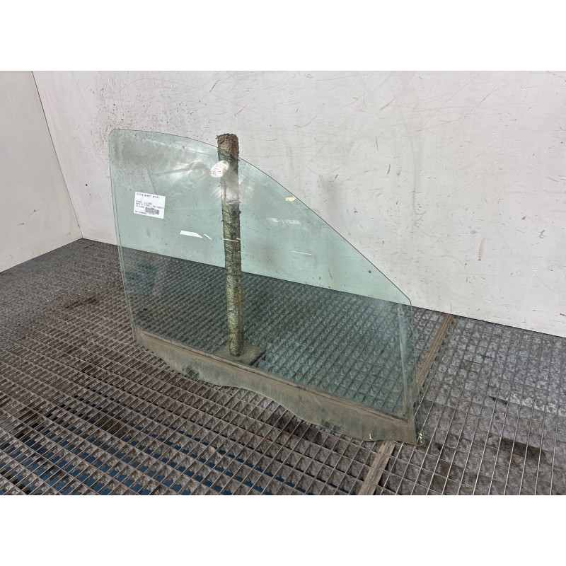 Vitre avant droit HYUNDAI SANTA FE 2 Photo n°3