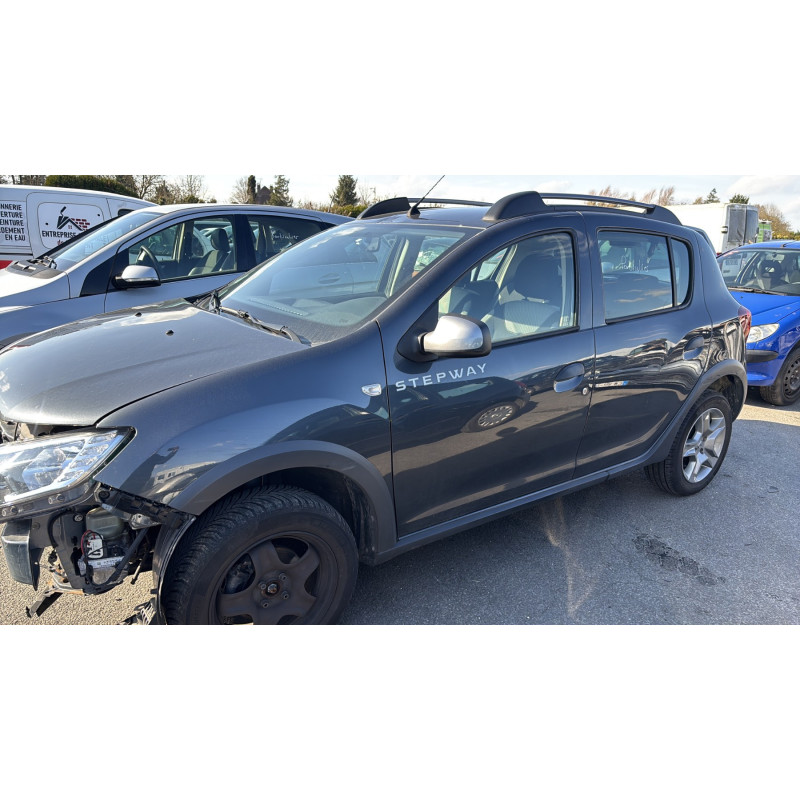 Vitre avant gauche DACIA SANDERO 2 Photo n°11