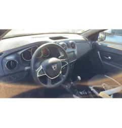 Vitre avant gauche DACIA SANDERO 2