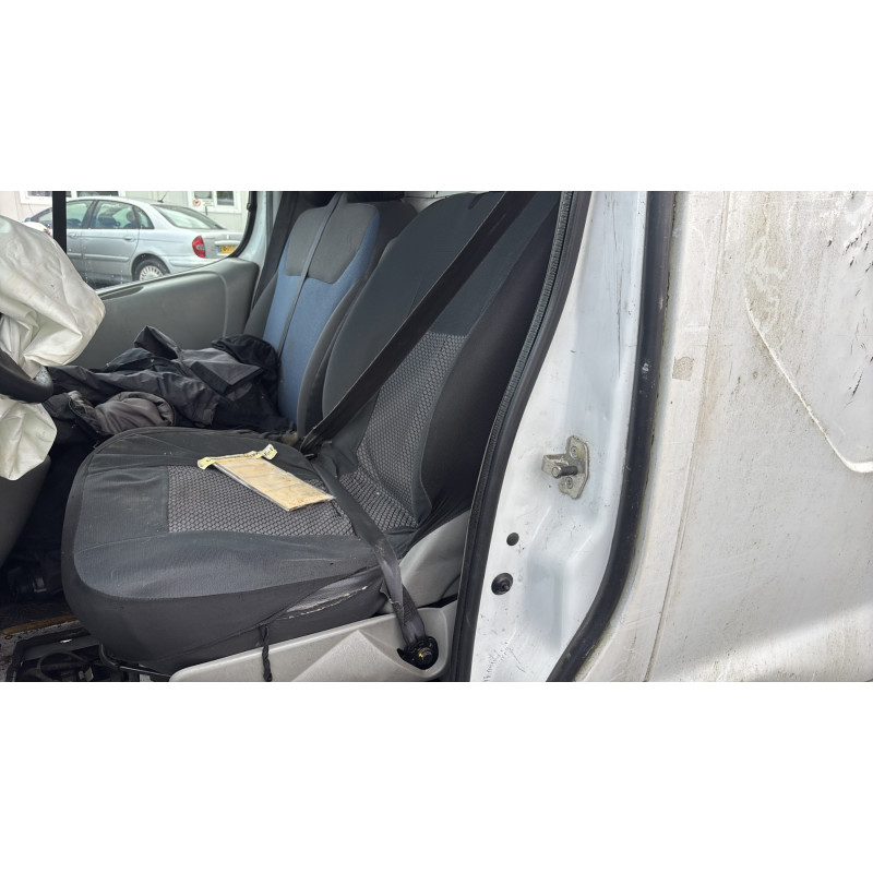Poignee porte laterale droit RENAULT TRAFIC 2 Photo n°15