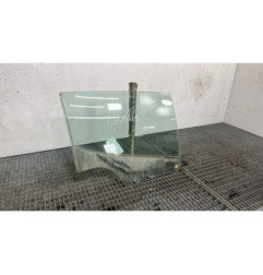 Vitre arriere droit RENAULT CLIO 4