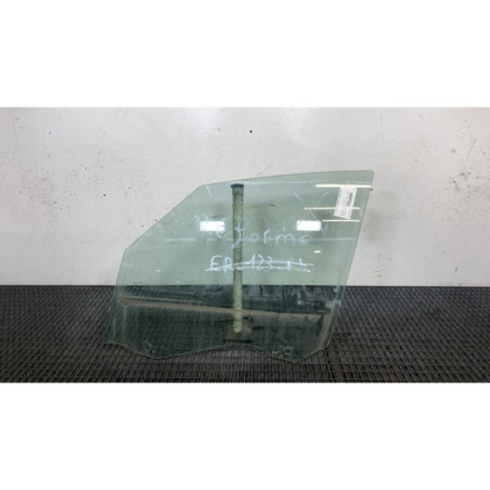 Vitre avant gauche RENAULT SCENIC 4 Photo n°1