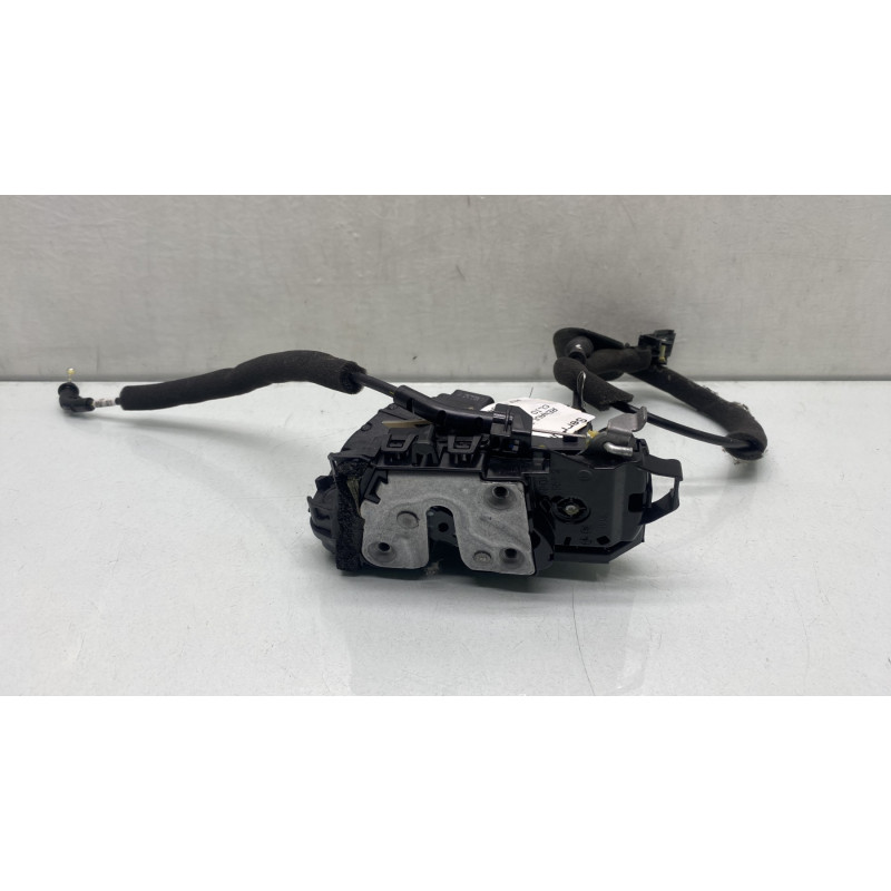 Serrure arriere droit RENAULT CLIO 5 Photo n°1