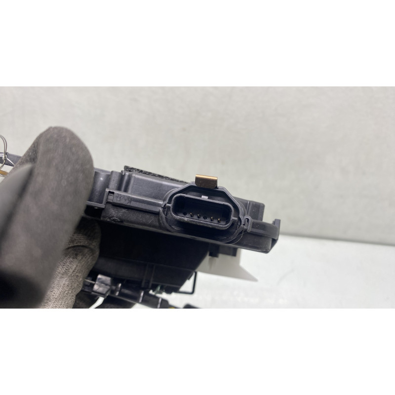 Serrure avant gauche RENAULT CLIO 5 Photo n°5