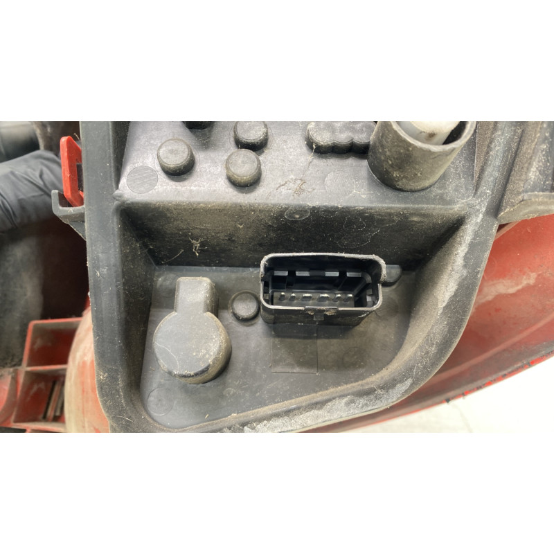 Feu arriere principal gauche (feux) RENAULT CLIO 3 Photo n°3