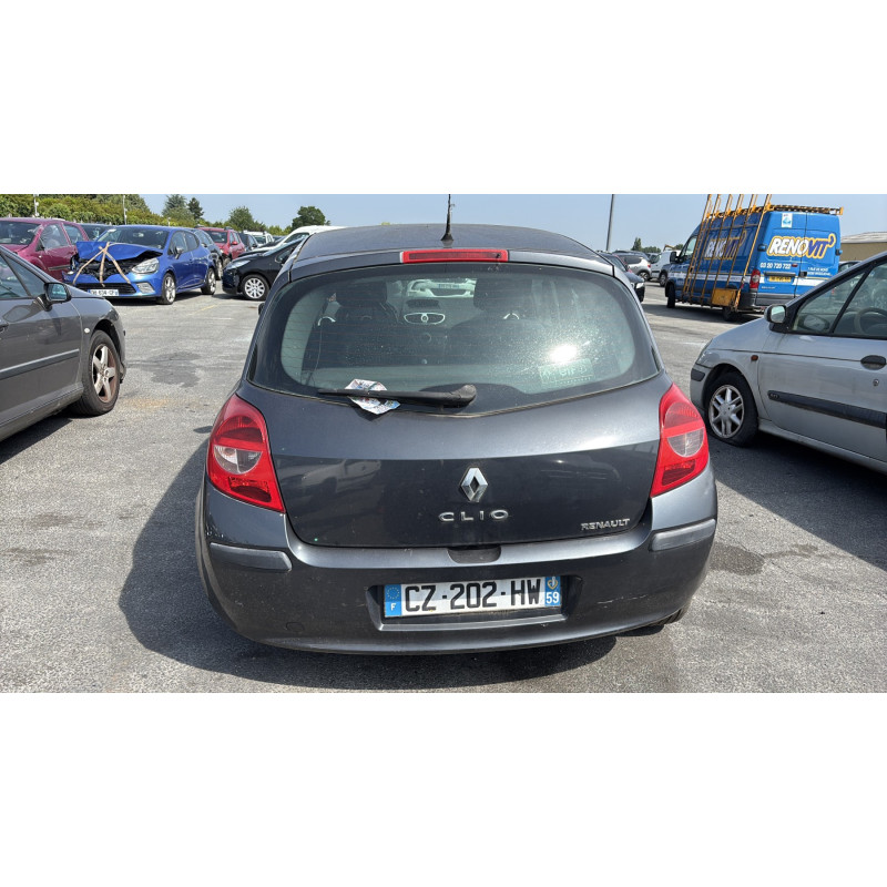 Feu arriere principal gauche (feux) RENAULT CLIO 3 Photo n°8