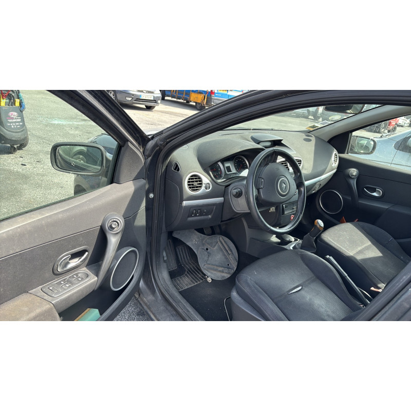 Feu arriere principal gauche (feux) RENAULT CLIO 3 Photo n°12