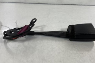 Attache ceinture avant droit FORD FIESTA 6