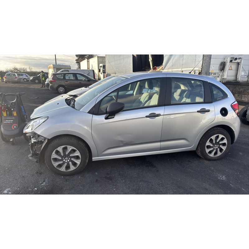 Custode avant gauche (porte) CITROEN C3 2 Photo n°16